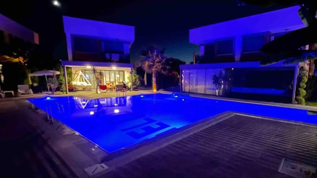Villa Bozay Evinizdeki Rahatlik Huzurlusakin Tatil Kusadası